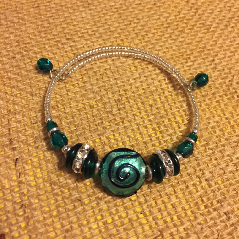 Green beaded bracelet